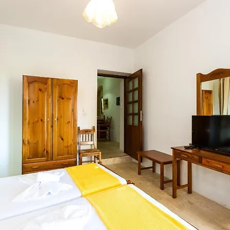 Enastron Country house